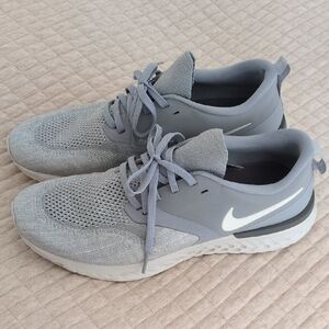 Nike Women's Gray Odysey React Flynit Running Shoes